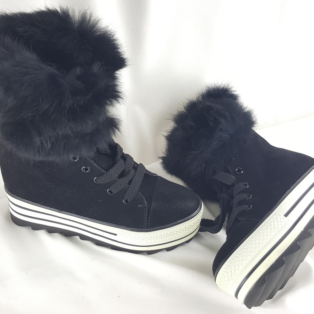 Black and white plataform Fashion shoes.ip